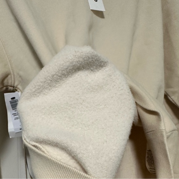 Wilfred Free Fleece Oversized in faded bone - Picture 7 of 9
